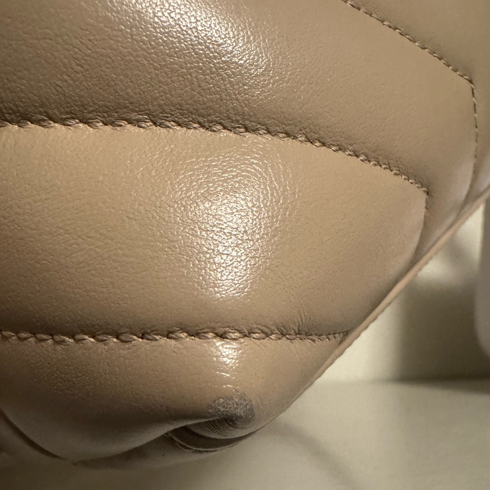 saint Laurent Lou lou bag in beige - Picture 8 of 12